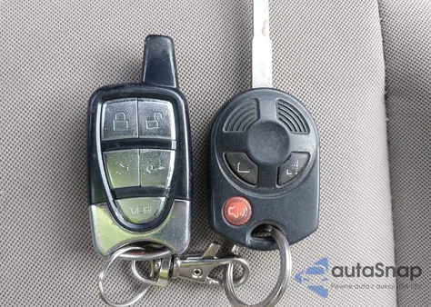 2013 Ford Escape Se z USA, uszkodzony, nr VIN 1FMCU9GX9DUB09785